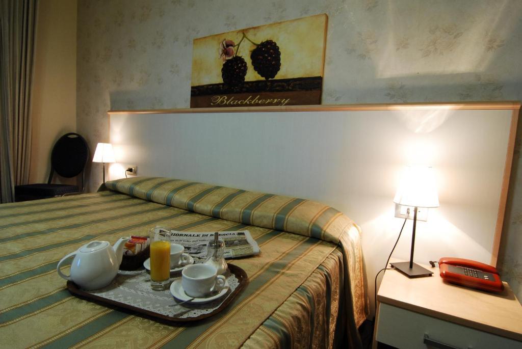 Hotel Milano Iseo Værelse billede